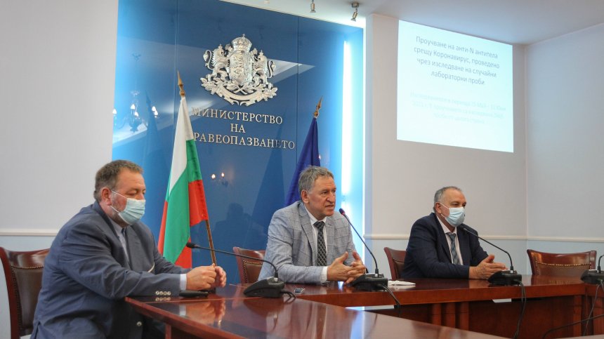 МЗ: Националният план за справяне с пандемията дава ясна предвидимост