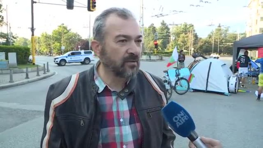 Безотговорно било депутатите да излязат в лятна ваканция