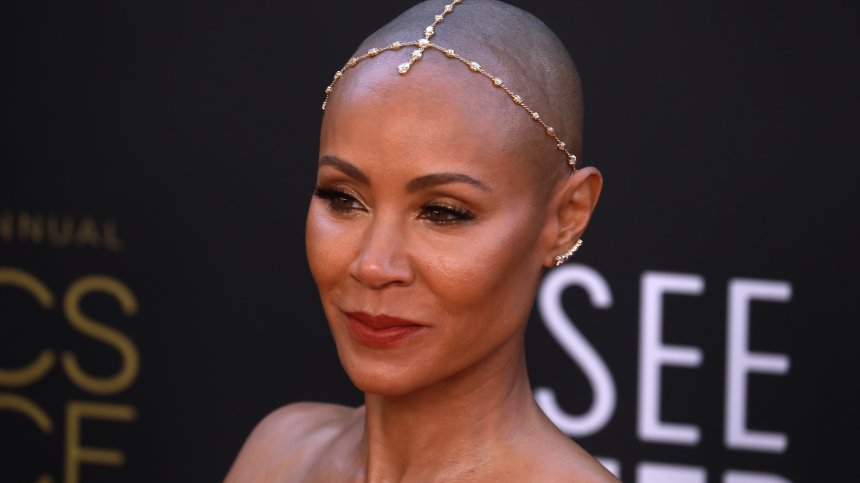 Джейда Пинкет Смит: Бях под душа един ден и усетих шепа коса в ръцете си