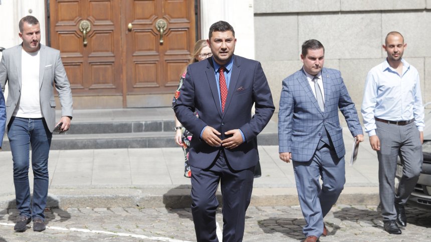 ВМРО регистрира в ОИК кандидата за кмет на София и листите си