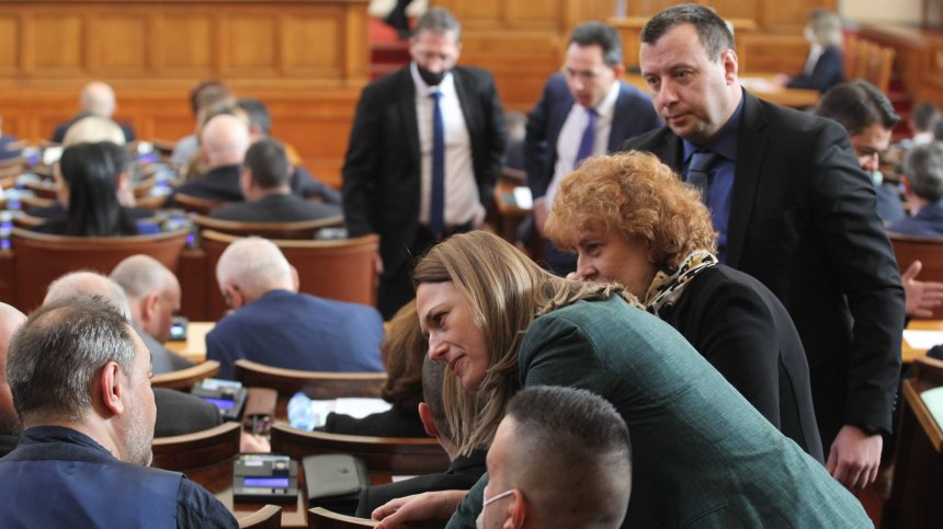 Отхвърлиха предложението за създаване на временна комисия за Ковид мерките