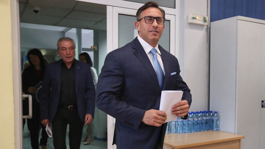 Държавата назначи Румен Спецов за особен управител на "Лукойл"