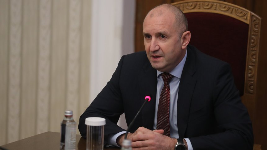 Президентът Радев приема "Величие" преди връчването на мандатите