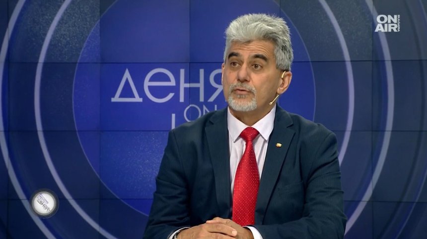 Доц. Михов: Съдебната реформа е забутана в ъгъла, ескалират отношенията ни с РСМ
