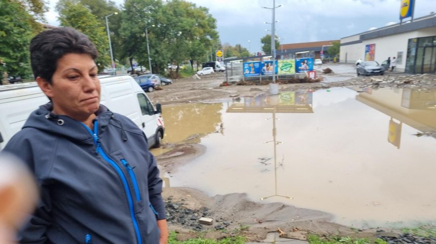 Море от болка и вълна от съпричастност: Царево след бедствието