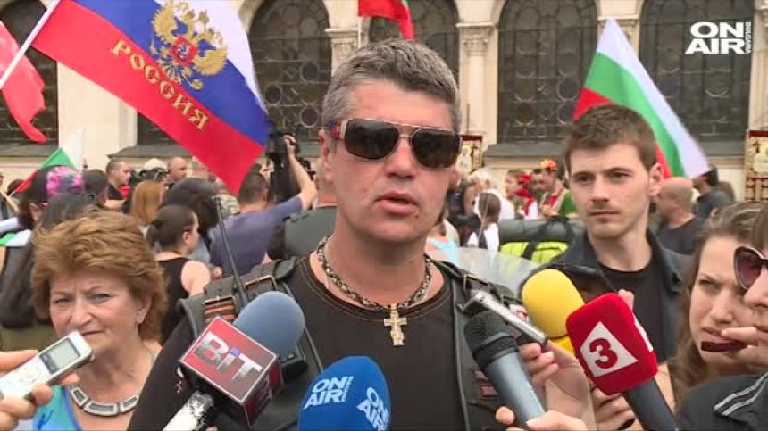 Сблъсъци в София заради Нощните вълци