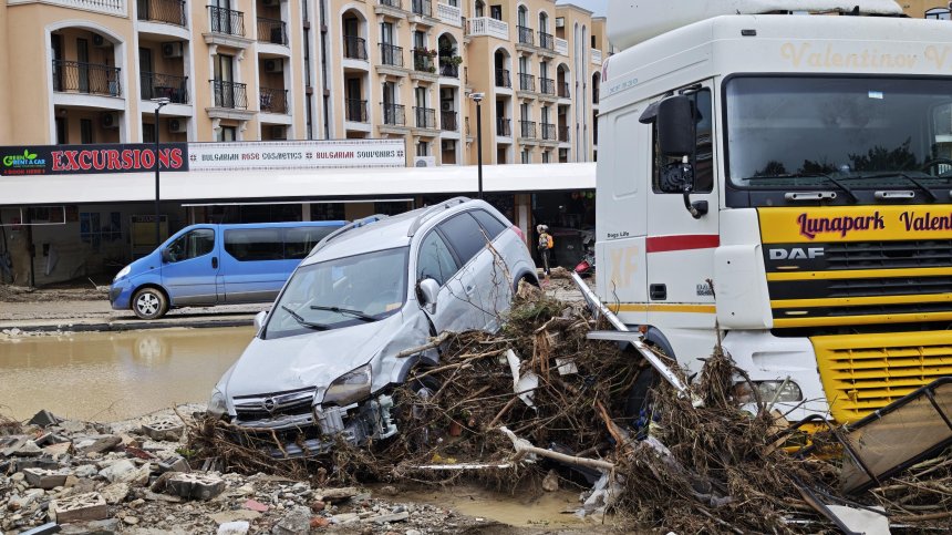 Извънредни мерки в Елените заради очаквани проливни валежи
