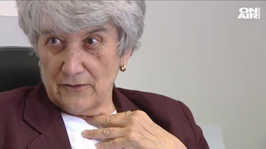 Жената, построила тунел "Ечемишка": Къщата ми все едно е паднала