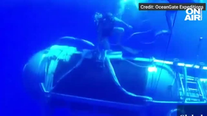 Извадиха "предполагаеми човешки останки" от подводницата "Титан"