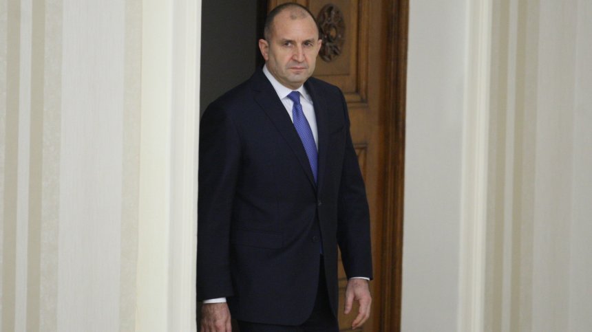 На среща при Радев търсят вариант за увеличаване на вноса на газ през Гърция