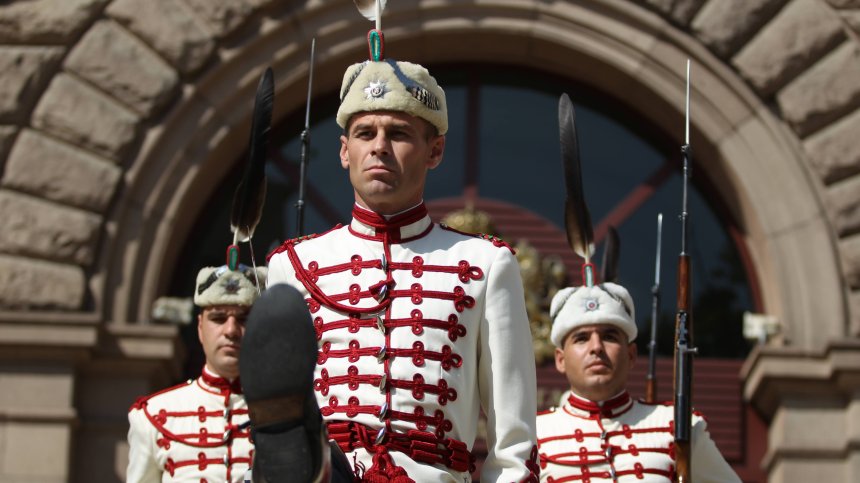 Смяна на почетния гвардейски караул по повод Деня на независимостта