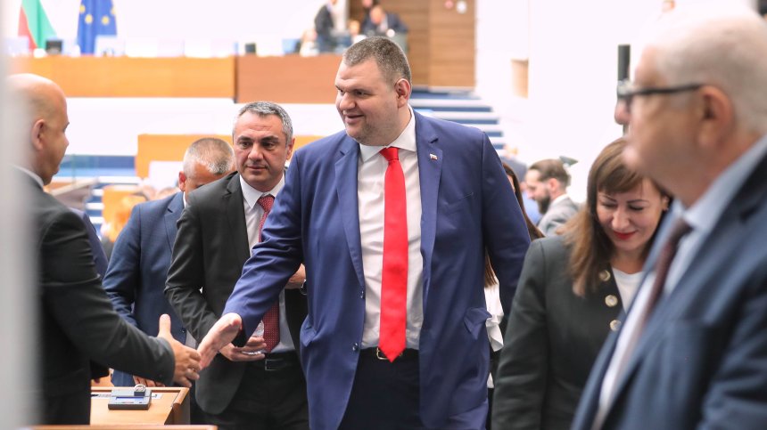 Пеевски: На Срещата на върха на НАТО да отиде Главчев, Радев сее проруска пропаганда