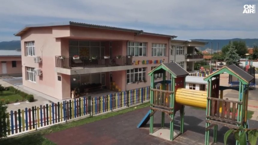 Избягалите деца от градината в Сапарева баня са от проблемно семейство и не се губят за пръв път