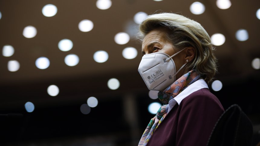 Урусла фон дер Лайен e готова да се ваксинира с AstraZeneca