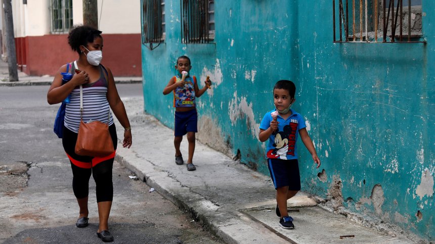 Вече ваксинират и 2-годишни деца в Куба