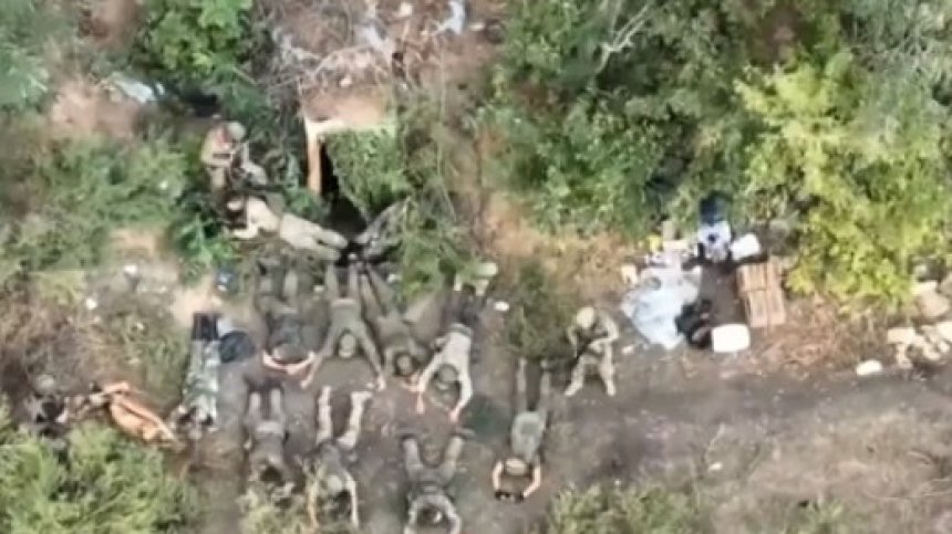 Четирима руски парашутисти плениха 11 украински военни (+ВИДЕО)