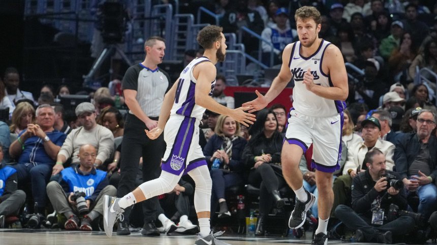 "Сакраменто" прекъсна негативната серия, Везенков с 8 точки срещу "Атланта"