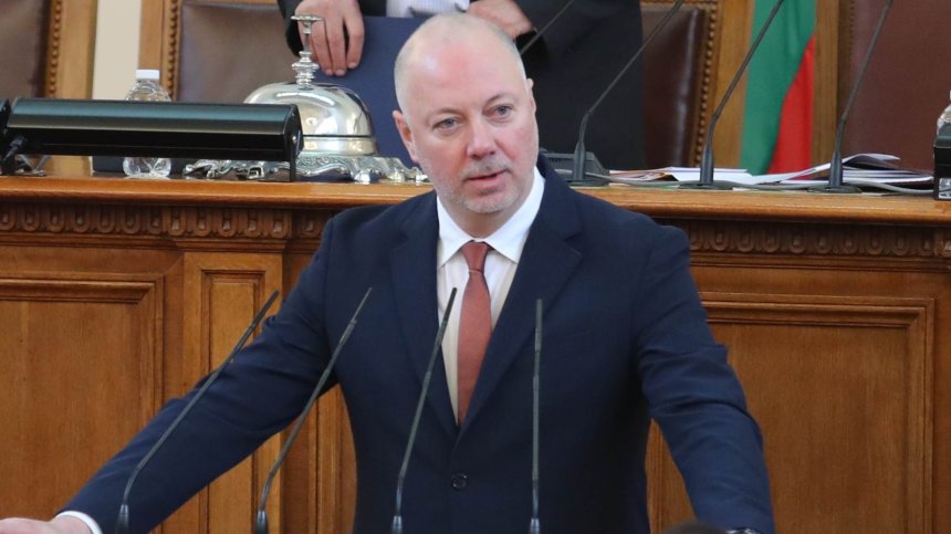 Росен Желязков свика извънредно заседание на НС за 26 март