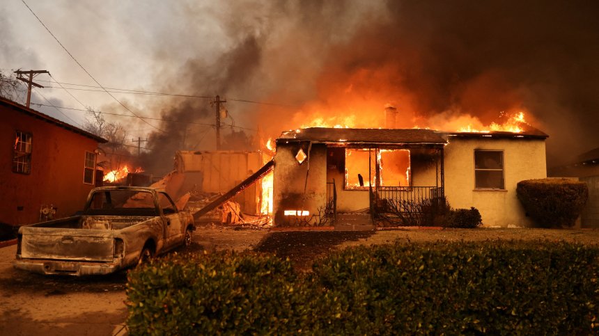 Няма информация за пострадали българи от пожара в Лос Анджелис