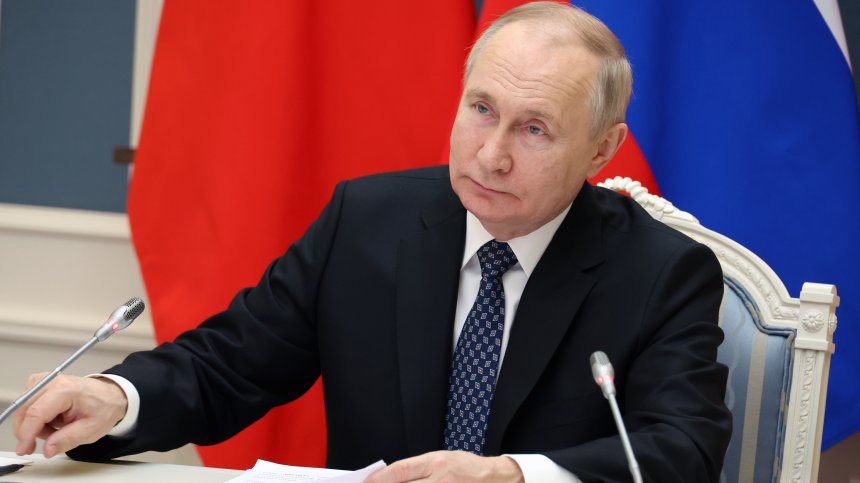 Сравниха Русия с Мордор, а Путин със Саурон, след като раздаде "пръстени на властта"