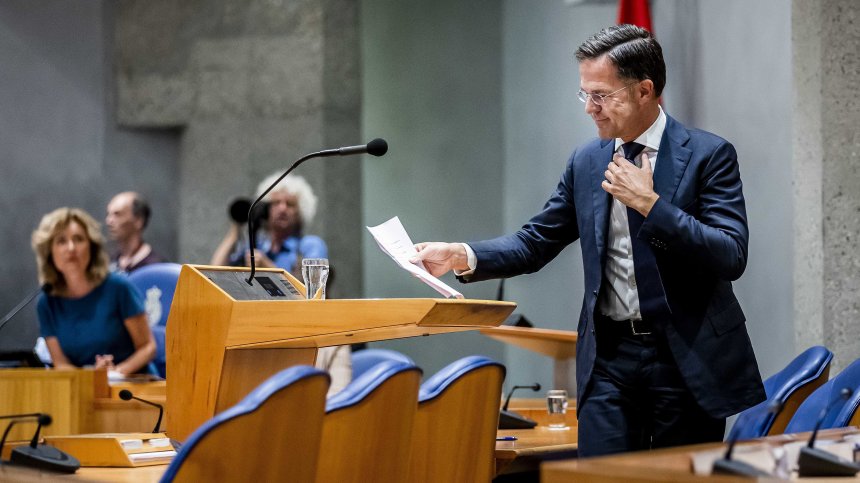 Рюте се оттегля от политиката след над 13 години власт