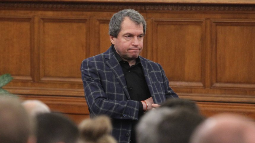 Депутати: Съюзник сме на НАТО и ЕС, трябва да подкрепим Украйна