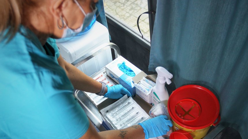 28 оферти за щадящи тестове за учениците са подадени в МЗ