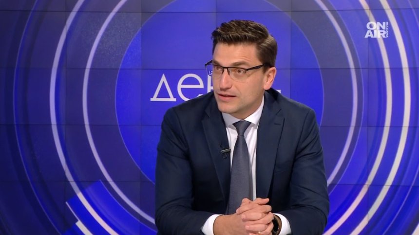 Сабрутев: Борисов си сменя мнението на всеки 5 минути, 33 години Преход и отново той