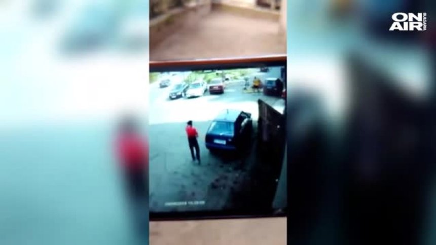 Кон скочи върху спрял на пътя автомобил край Своге