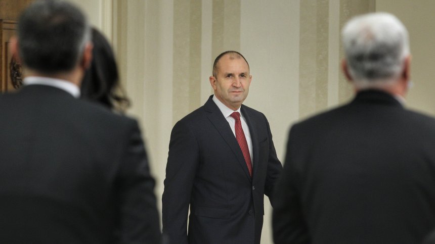 ГЕРБ към Радев: Срам и позор за страната сте, оттеглете заявката за нов мандат