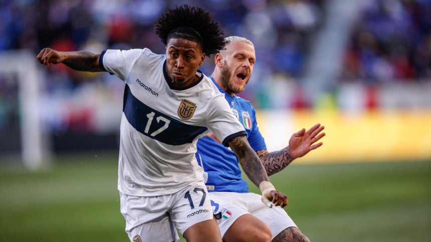 Италия удари Еквадор с двама дебютанти