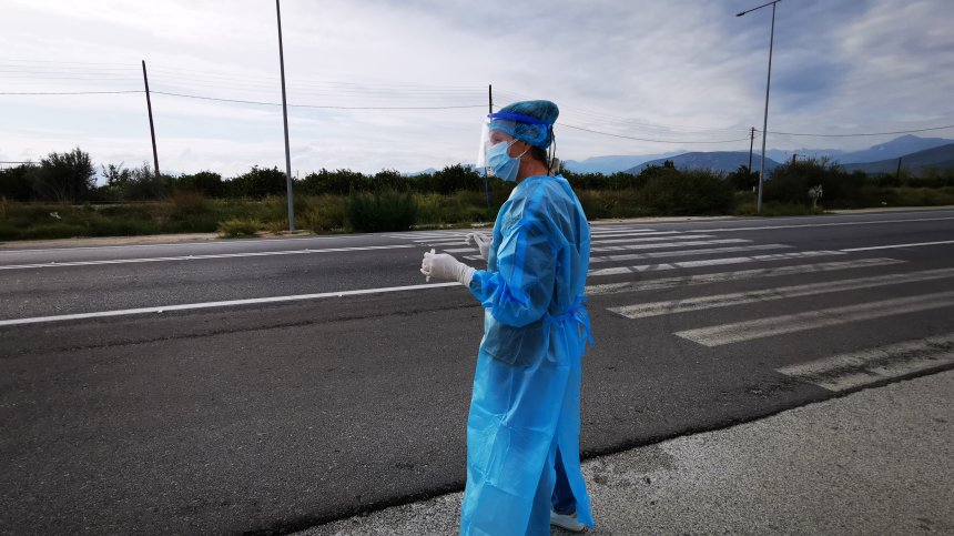 Задължителни бързи тестове в Гърция, ръст на заразените в Сърбия