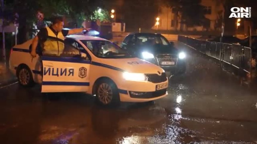 Силна буря нанесе сериозни материални щети в Североизточна България