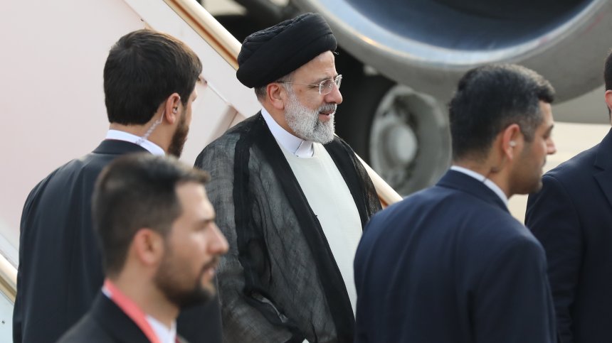 Инцидент с хеликоптера на президента на Иран