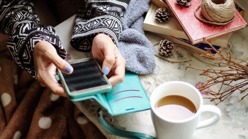 Светът похарчи 900 млрд. долара повече за онлайн покупки през 2020 г.