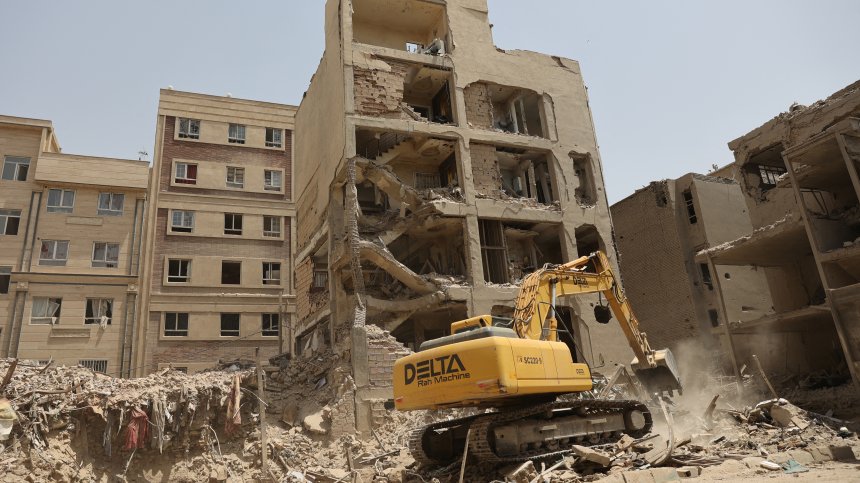 Най-малко 935 жертви в Иран по време на 12-дневната война с Израел