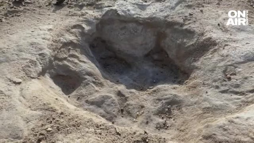 Сушата в Тексас разкри масивни отпечатъци от стъпки на динозавър
