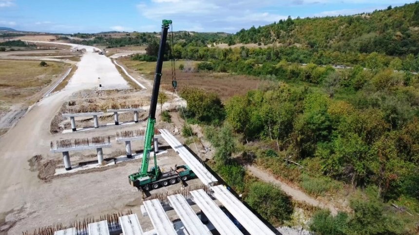 Шефката на "Автомагистрали": Милиарди могат да изтекат в черна дупка и да няма "Хемус"