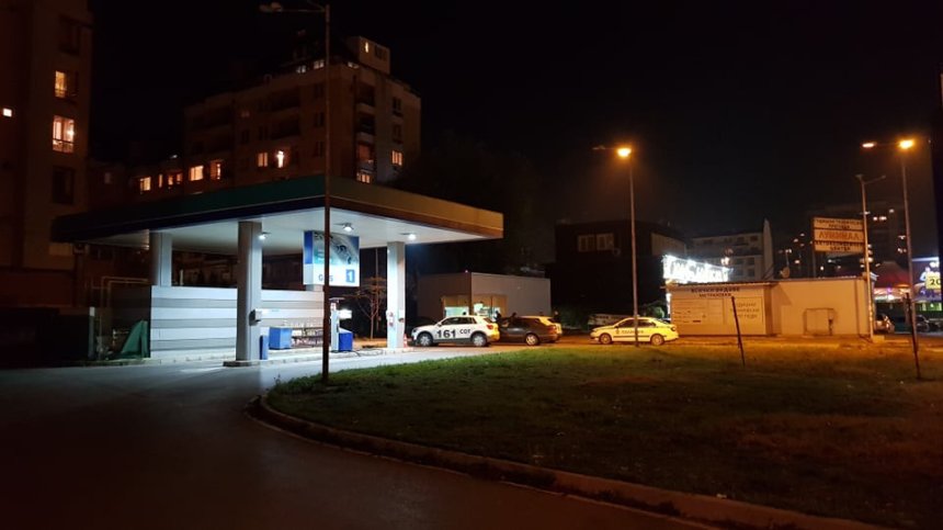 Продължава издирването на мъжа, обрал газстанция в София