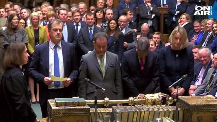 Пореден важен ден от сагата Brexit: Мей представя своя "план Б"