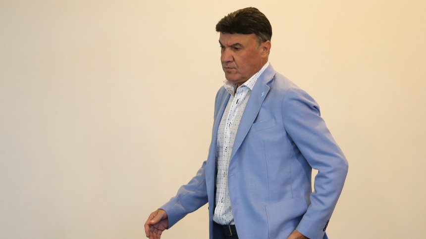 БФС отговори на Бербатов: Конгресът на 18 март бил незаконен