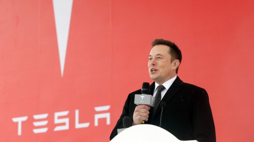 Tesla може донесе на Мъск още $32,4 млрд.
