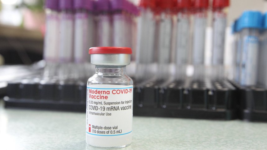 САЩ срещу ваксините: Робърт Кенеди-младши отмени договор с Moderna за $590 млн.