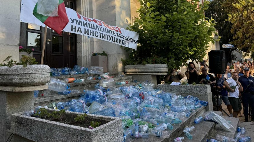 Министър Манол Генов разпореди спешни мерки за преодоляване на водната криза