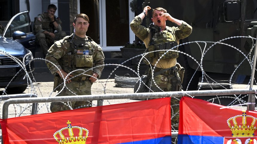 Нови сблъсъци - полицията в Косово арестува лидер на сръбска паравоенна група
