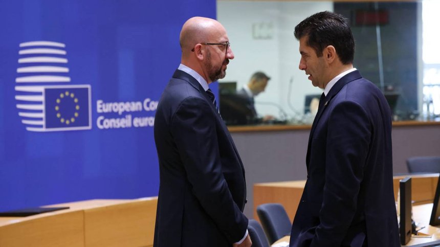 Петков: Получихме отсрочката за петрола, паричните потоци на Русия ще спрат