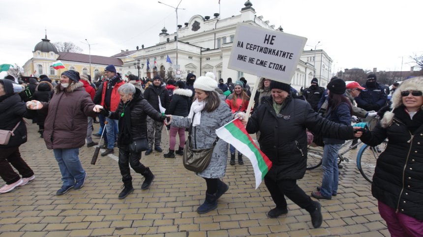 Депутатите обсъждат щурма на НС, пенсиите и цените на тока