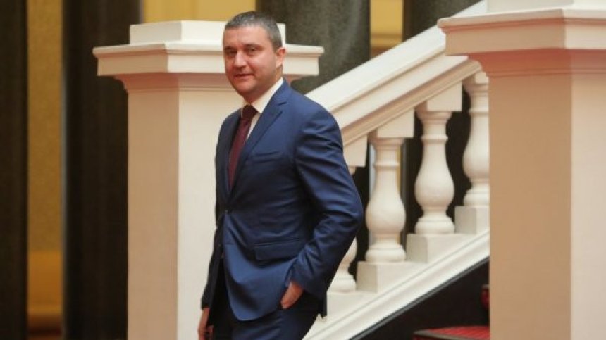 Всички партии с предложение за по-ниско ДДС, Горанов е против