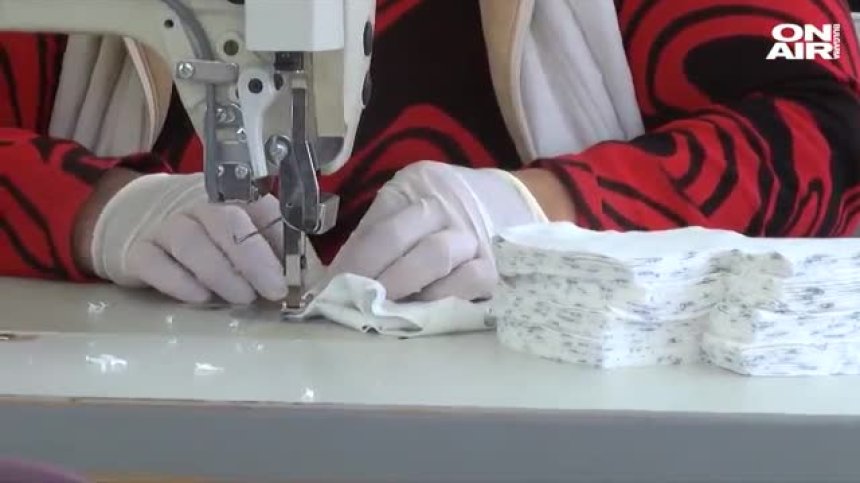 Борисов в цех за маски в Хасково: Вашите първи ги одобриха по Европа
