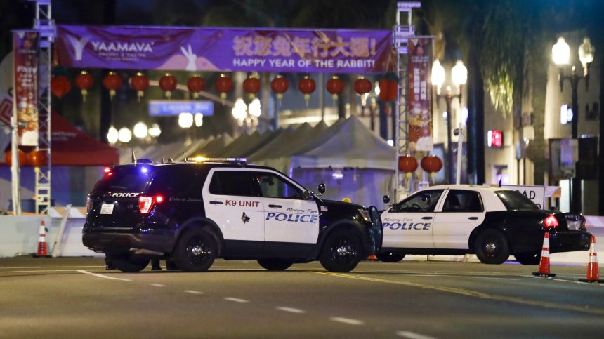 10 души загинаха при стрелба в Калифорния на празника за Лунната нова година